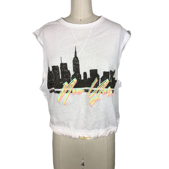 Free People Womens Size XS  Bring‎ the Heat New York Graphic Tee Tank New - Picture 1 of 9